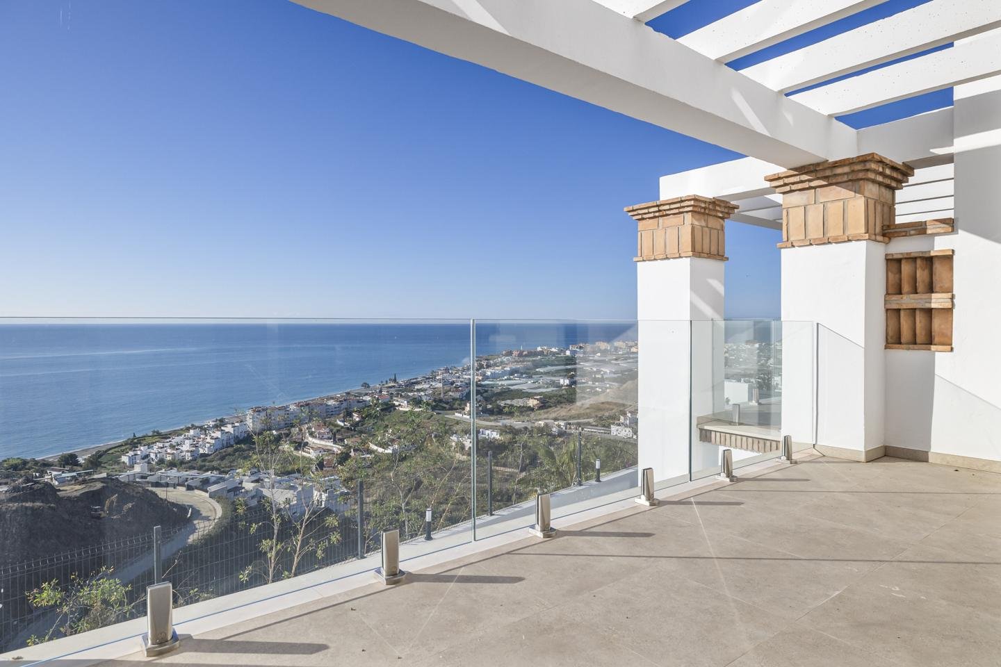 VIVIENDA UNIFAMILIAR EN TORROX COSTA.