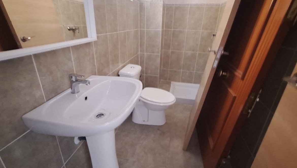 CHALET ADOSADO EN FUENGIROLA, MÁLAGA
