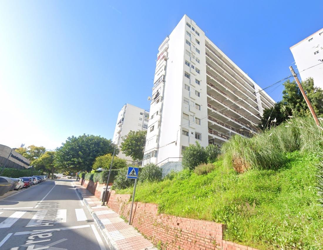 4258836-ebcbac99 PISO EN MARBELLA
