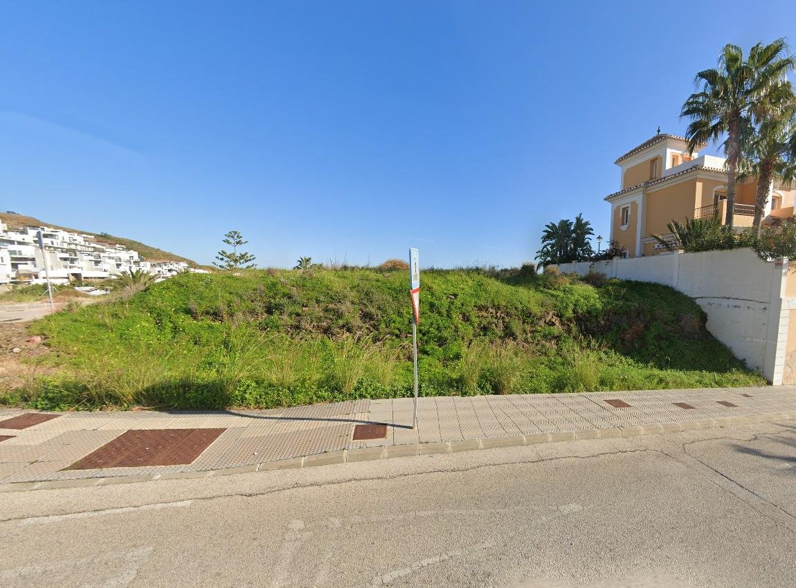 TERRENO URBANIZABLE EN EL PEÑONCILLO, TORROX COSTA, MÁLAGA