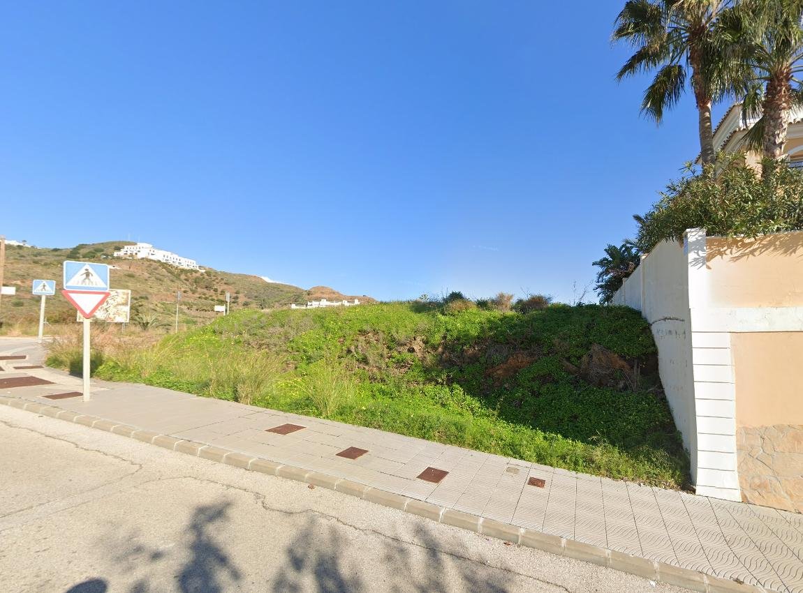 TERRENO URBANIZABLE EN EL PEÑONCILLO, TORROX COSTA, MÁLAGA
