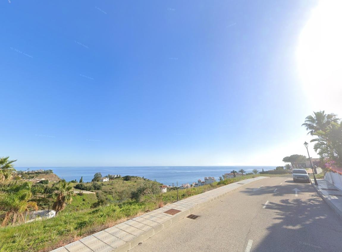 TERRENO URBANIZABLE EN EL PEÑONCILLO, TORROX COSTA, MÁLAGA
