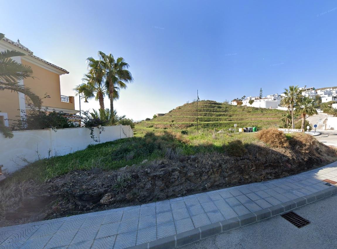 TERRENO URBANIZABLE EN EL PEÑONCILLO, TORROX COSTA, MÁLAGA