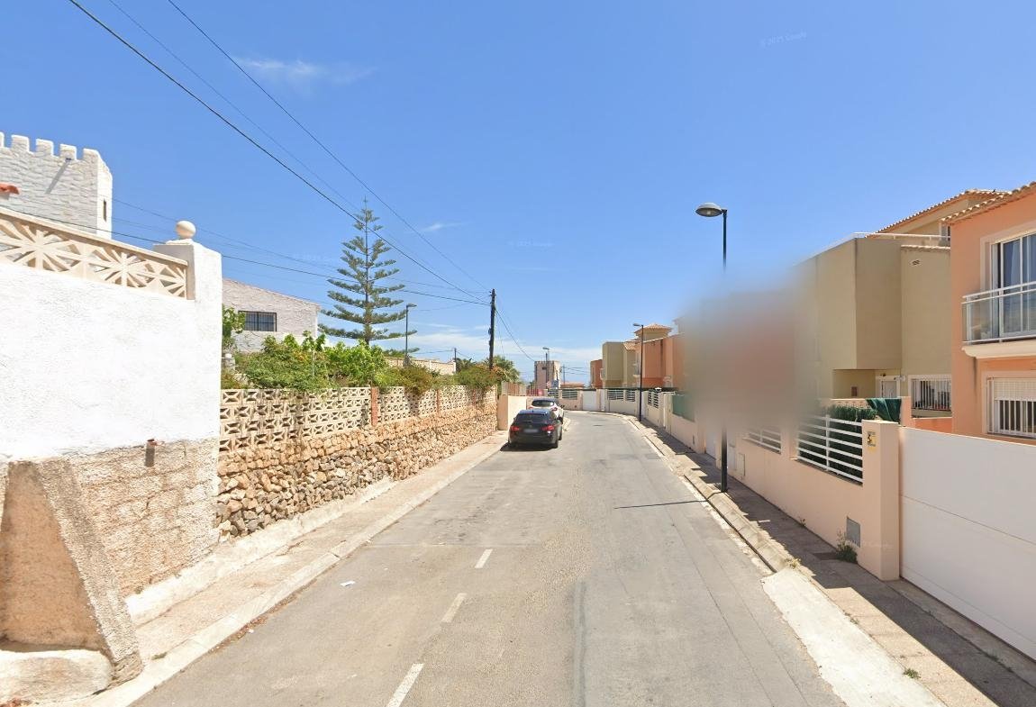 CHALET INDEPENDIENTE EN L'ALFAS DEL PI, ALICANTE