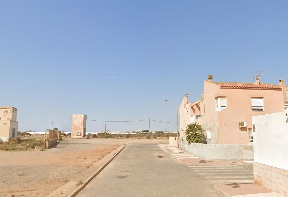 CASA ADOSADA EN CORTIJOS DE MARÍN, ROQUETAS DE MAR, ALMERÍA