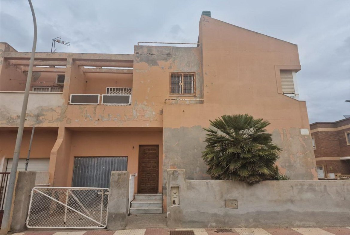 CASA ADOSADA EN CORTIJOS DE MARÍN, ROQUETAS DE MAR, ALMERÍA