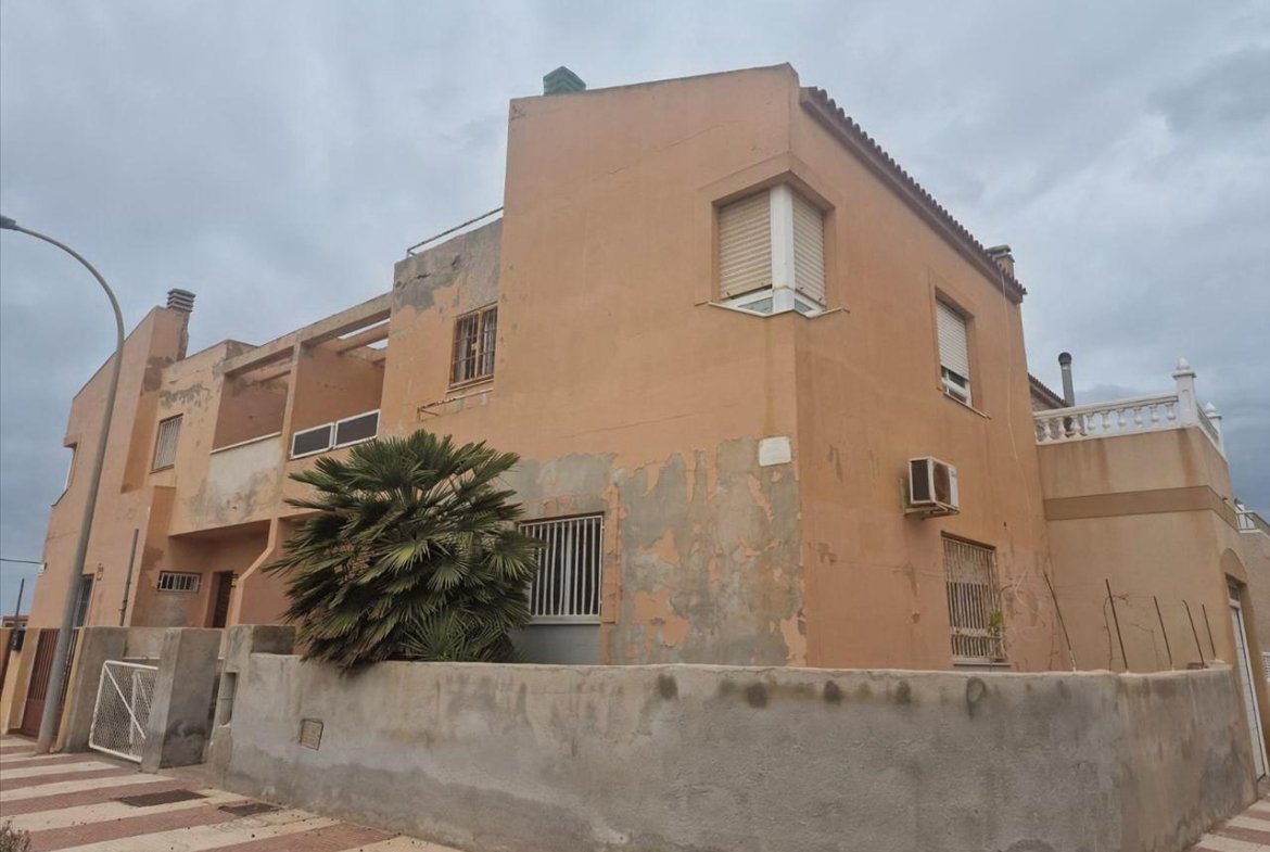 CASA ADOSADA EN CORTIJOS DE MARÍN, ROQUETAS DE MAR, ALMERÍA