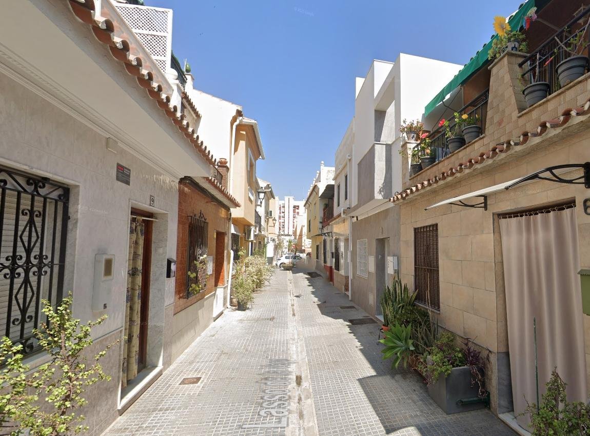 CASA ADOSADA EN ZONA DE HUELIN, MALAGA