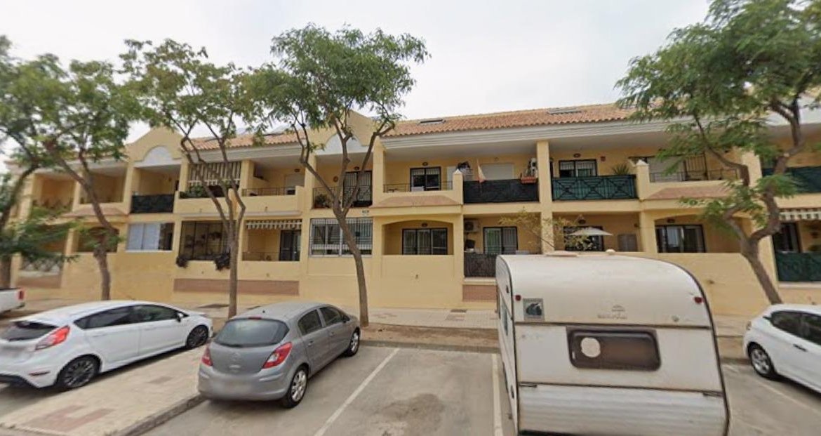 CHALET ADOSADO EN TORREMOLINOS