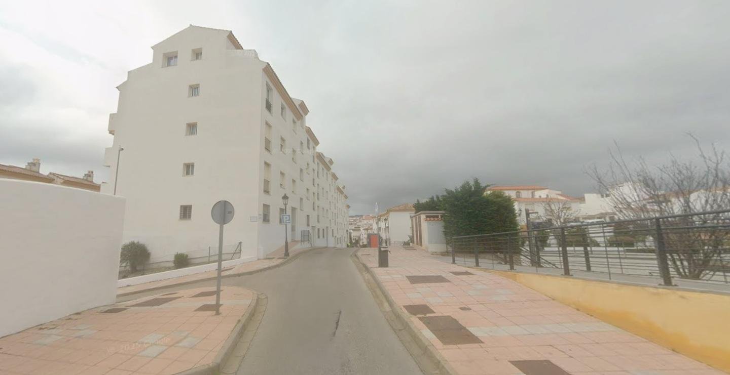 CHALET ADOSADO EN MANILVA