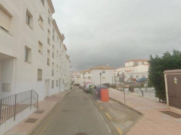 CHALET ADOSADO EN MANILVA