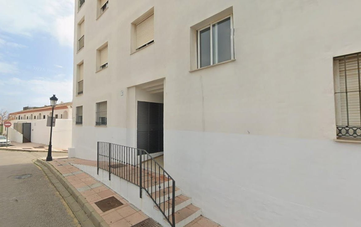 CHALET ADOSADO EN MANILVA