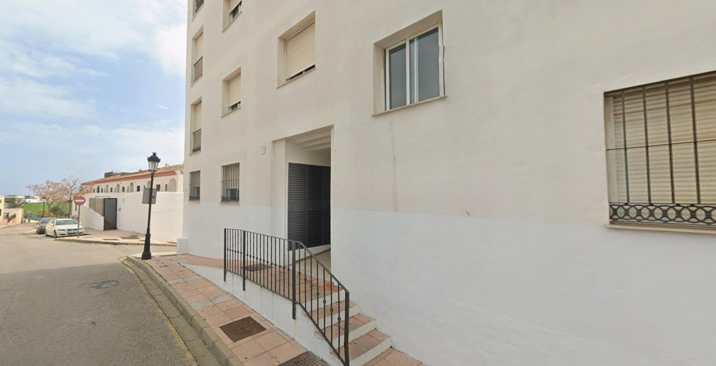 CHALET ADOSADO EN MANILVA