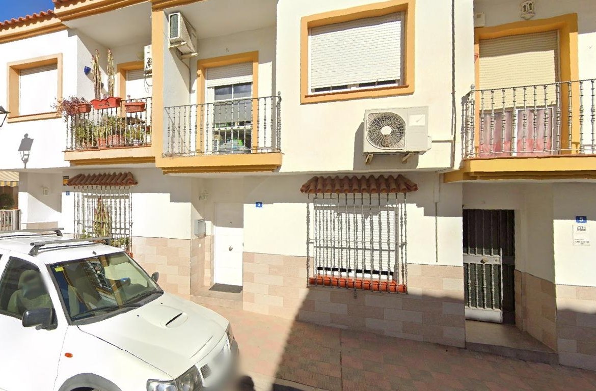 CHALET ADOSADO EN ALHAURIN DE LA TORRE, MALAGA