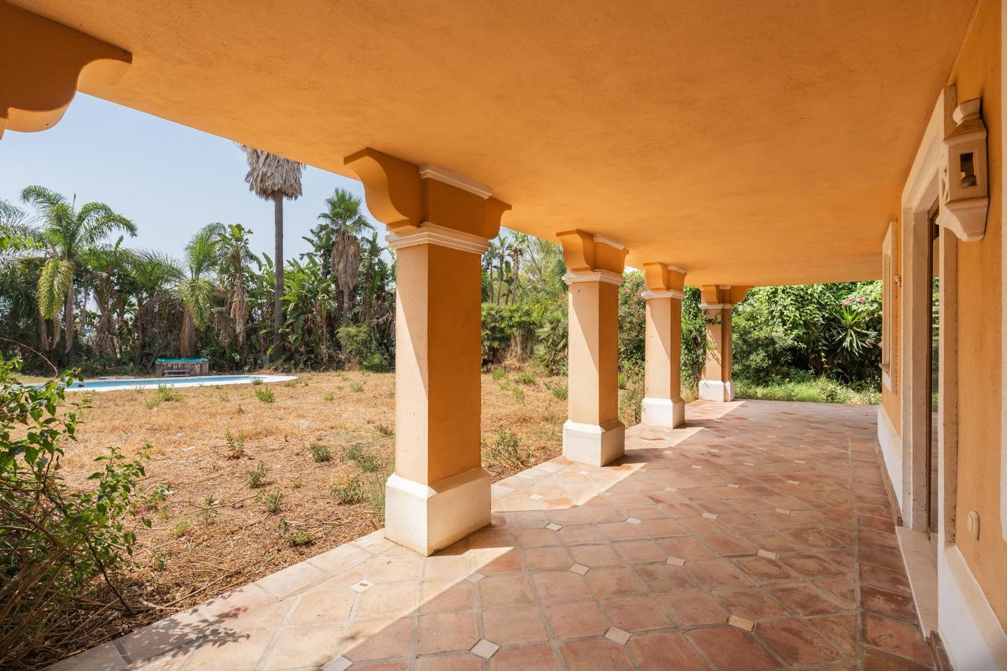 CHALET INDEPENDIENTE EN LA RESINA GOLF, ESTEPONA