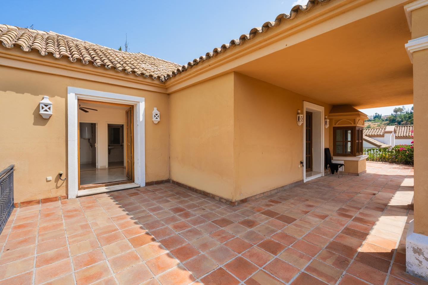 CHALET INDEPENDIENTE EN LA RESINA GOLF, ESTEPONA