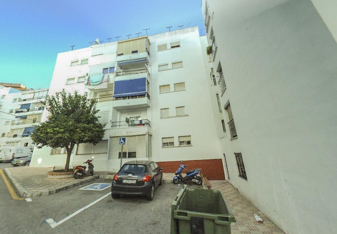 PISO EN ESTEPONA CENTRO
