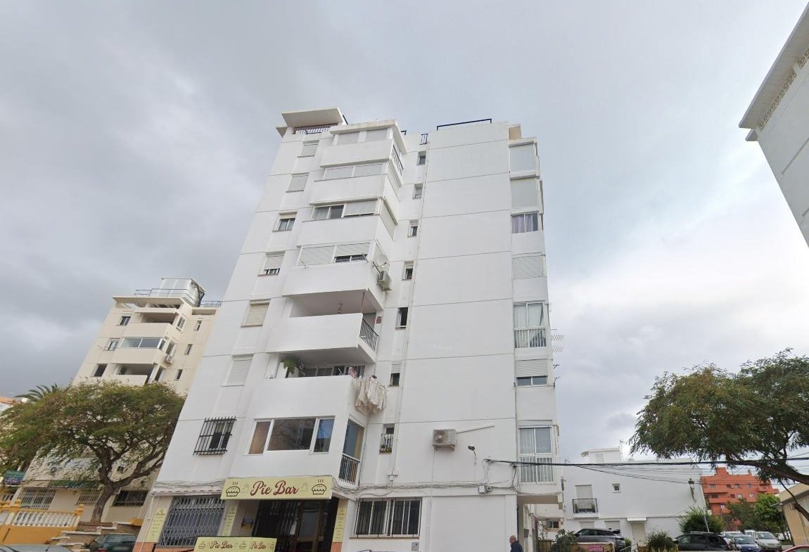 PISO EN ESTEPONA