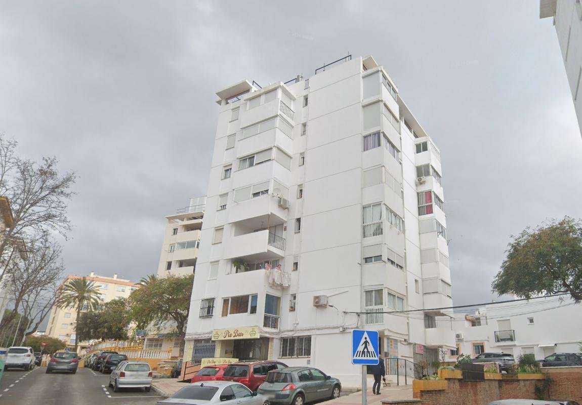 PISO EN ESTEPONA
