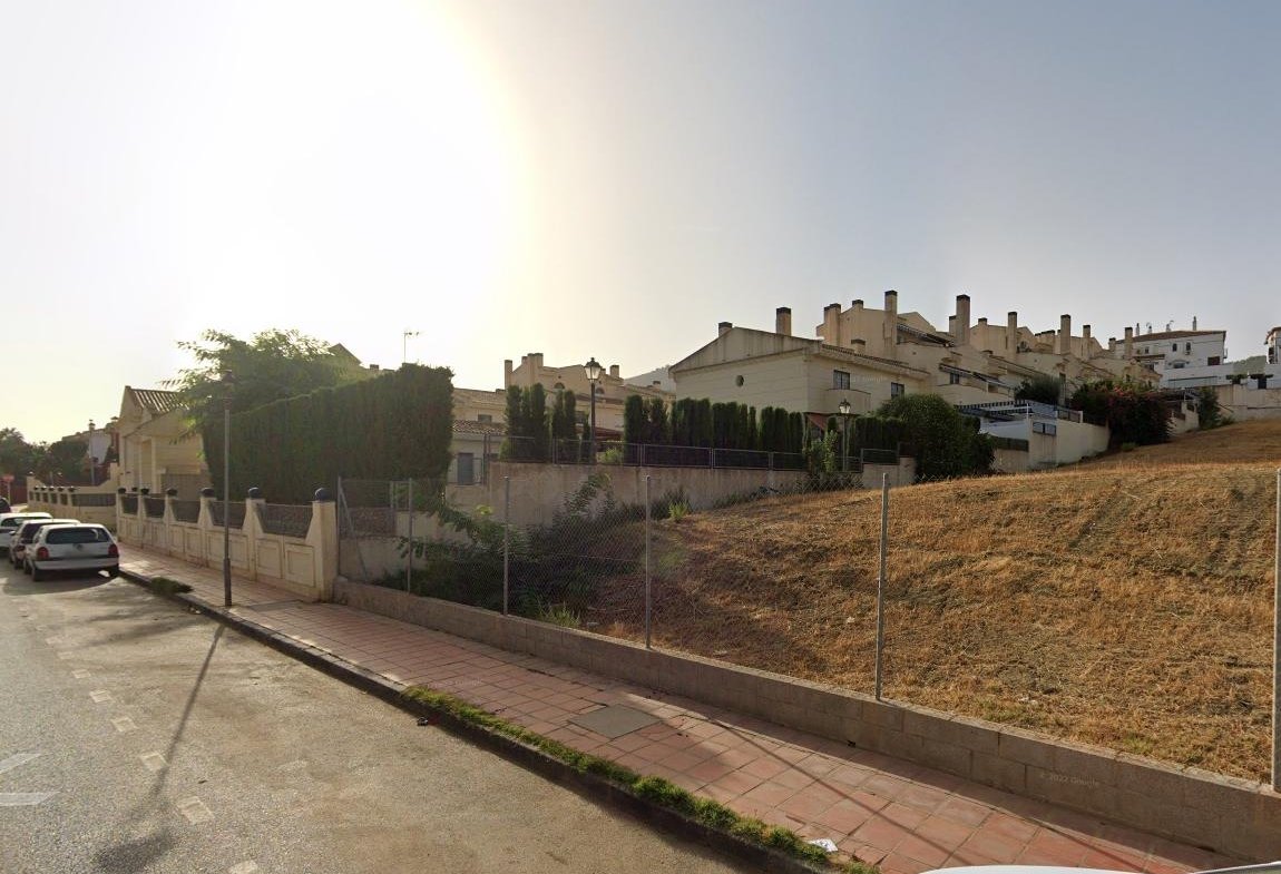 CHALET EN ALHAURÍN DE LA TORRE, MÁLAGA