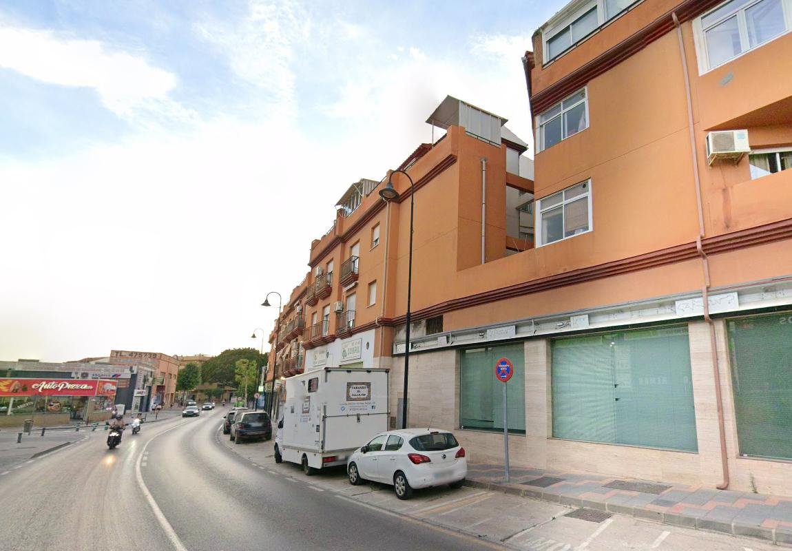 LOCAL COMERCIAL EN LAS LAGUNAS DE MIJAS, MALAGA