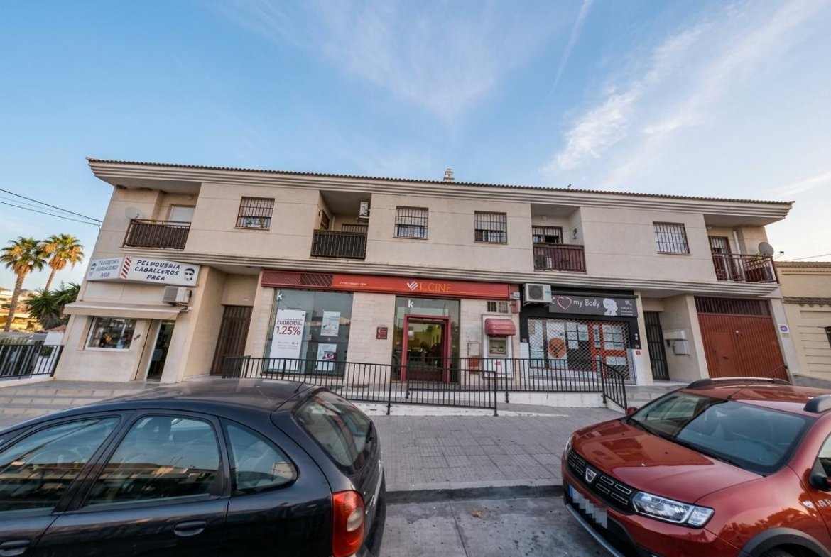 LOCAL COMERCIAL EN EL PUERTO DE LA TORRE, MALAGA