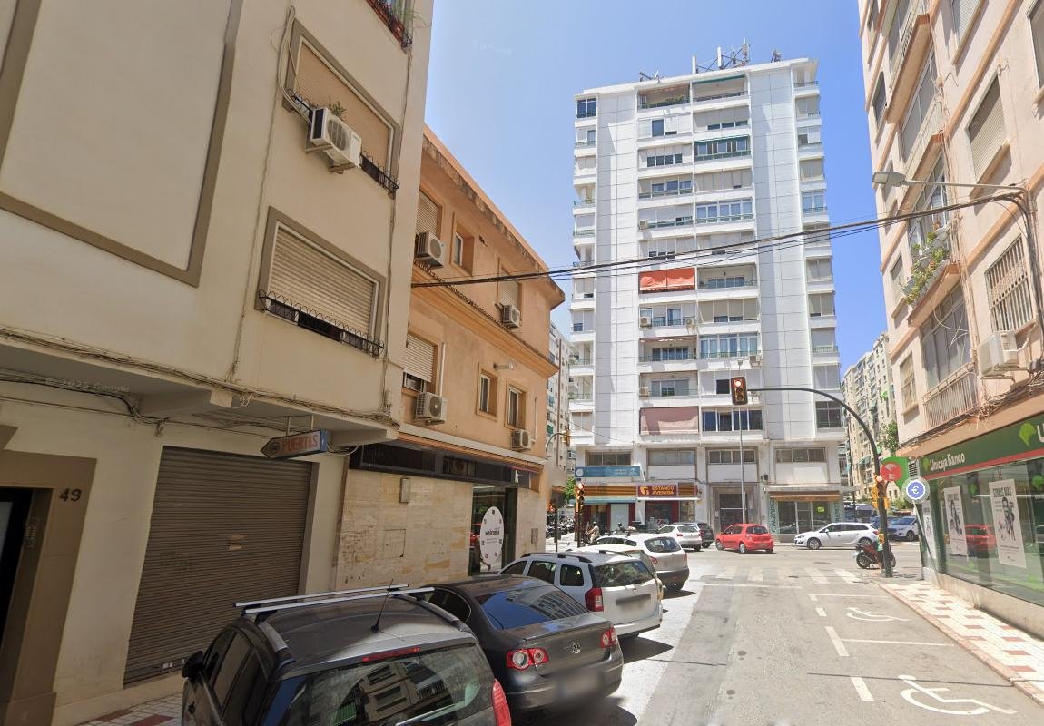 LOCAL COMERCIAL EN EUGENIO GROSS, MALAGA