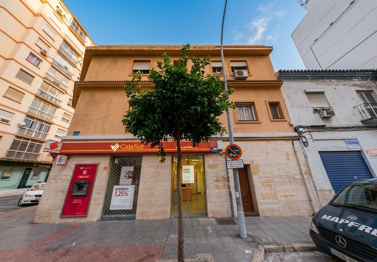 LOCAL COMERCIAL EN EUGENIO GROSS, MALAGA