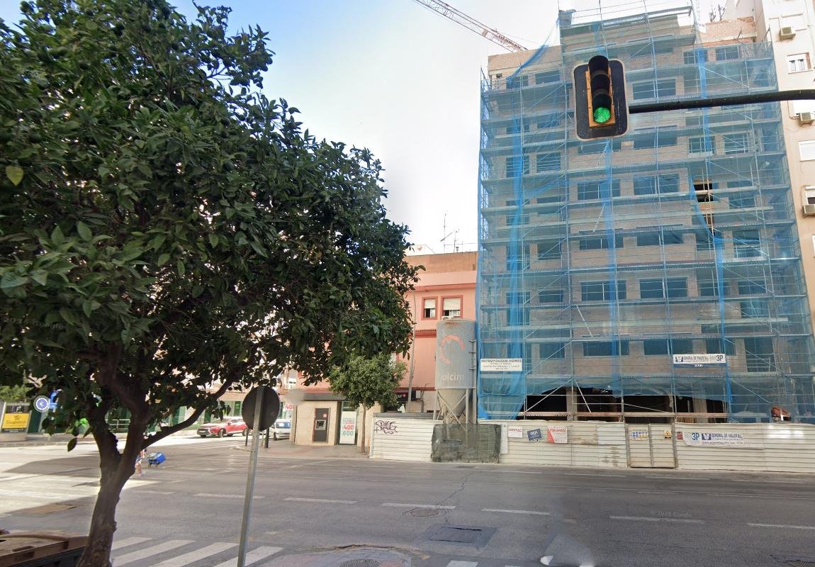LOCAL COMERCIAL EN EUGENIO GROSS, MALAGA