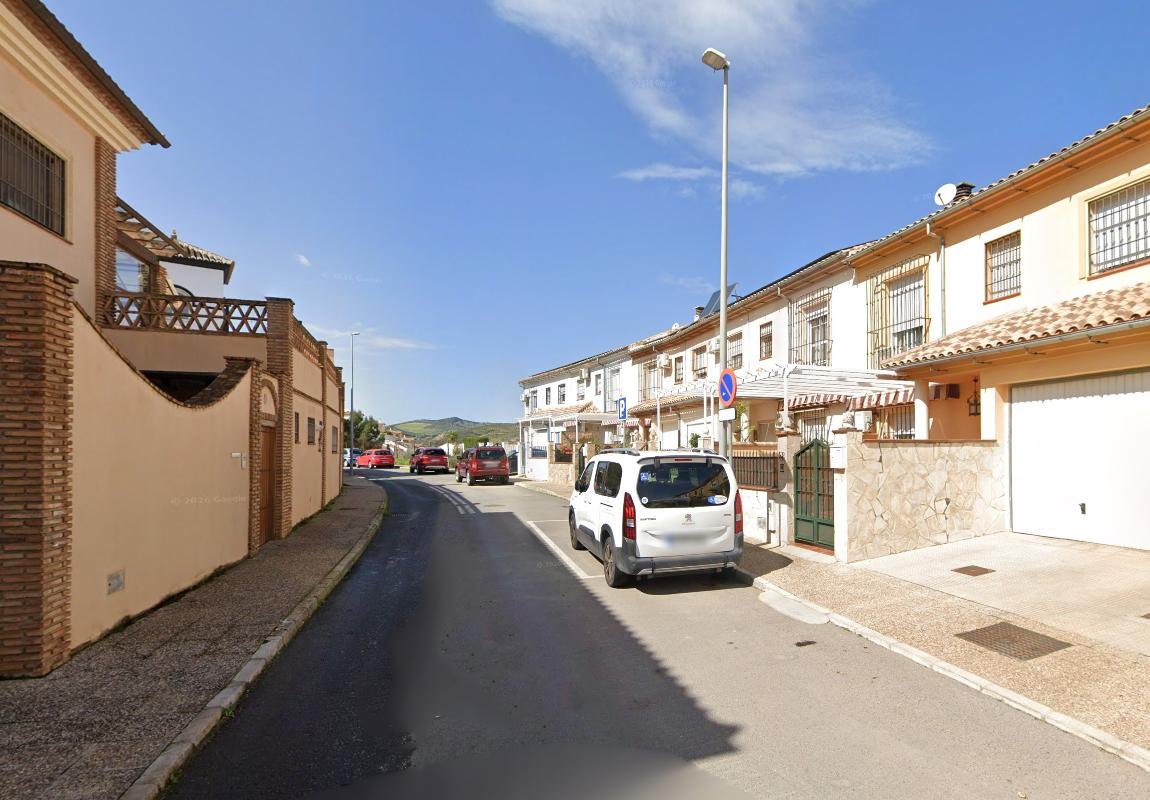 CHALET ADOSADO EN ANTEQUERA, MALAGA