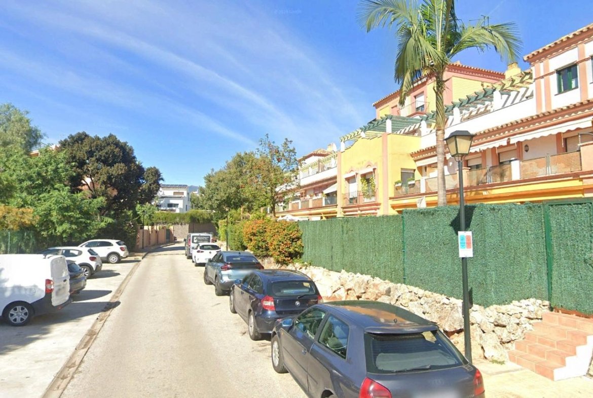 PISO EN NUEVA ATALAYA, ESTEPONA