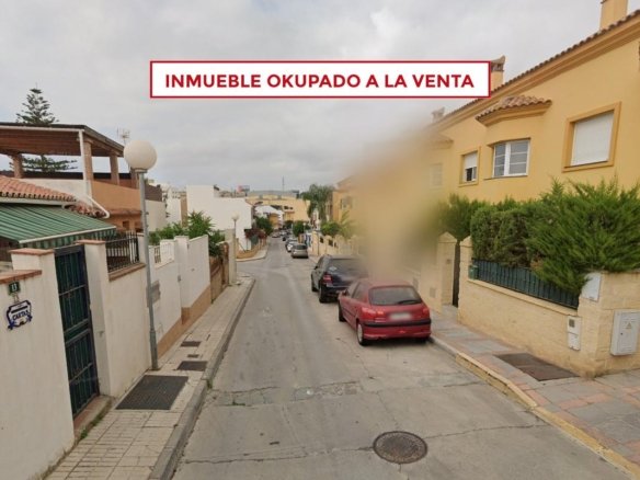 CHALET ADOSADADO EN LOS BOLICHES, FUENGIROLA