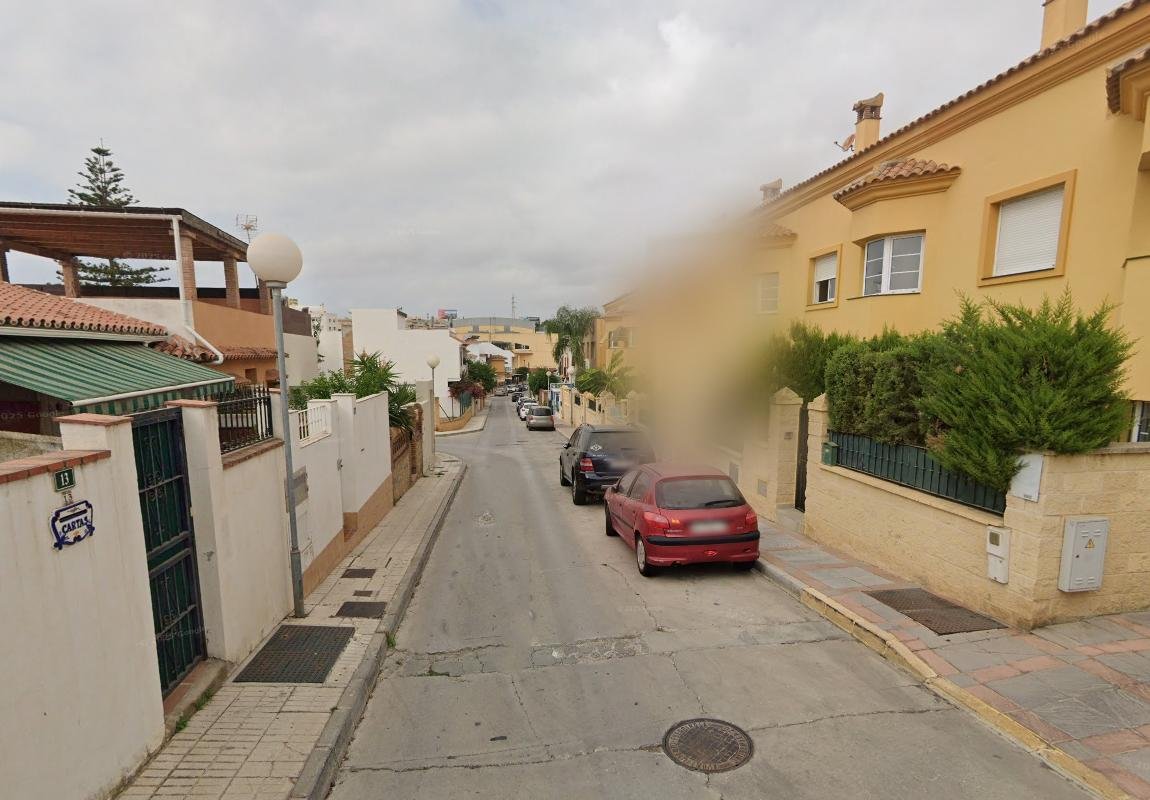 CHALET ADOSADADO EN LOS BOLICHES, FUENGIROLA